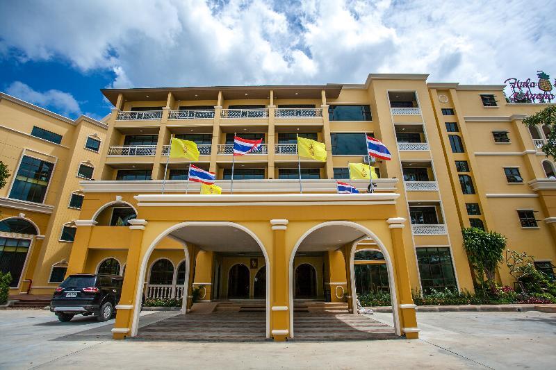 The Pineapple Hotel Krabi Exterior photo
